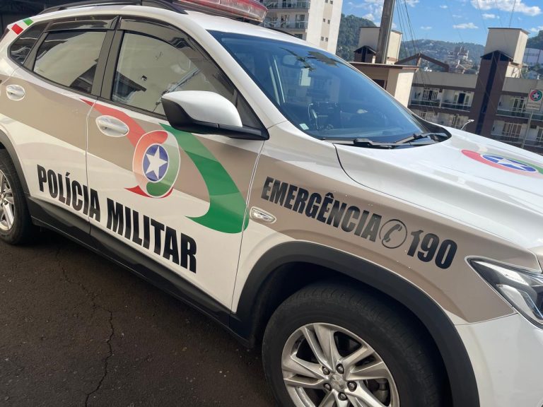 Polícia Militar apreende drogas durante abordagem em Campos Novos
