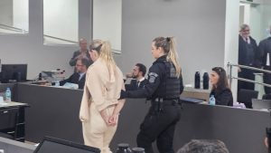 Após suspensão, julgamento de Claudia Tavares Hoeckler é retomado em Capinzal