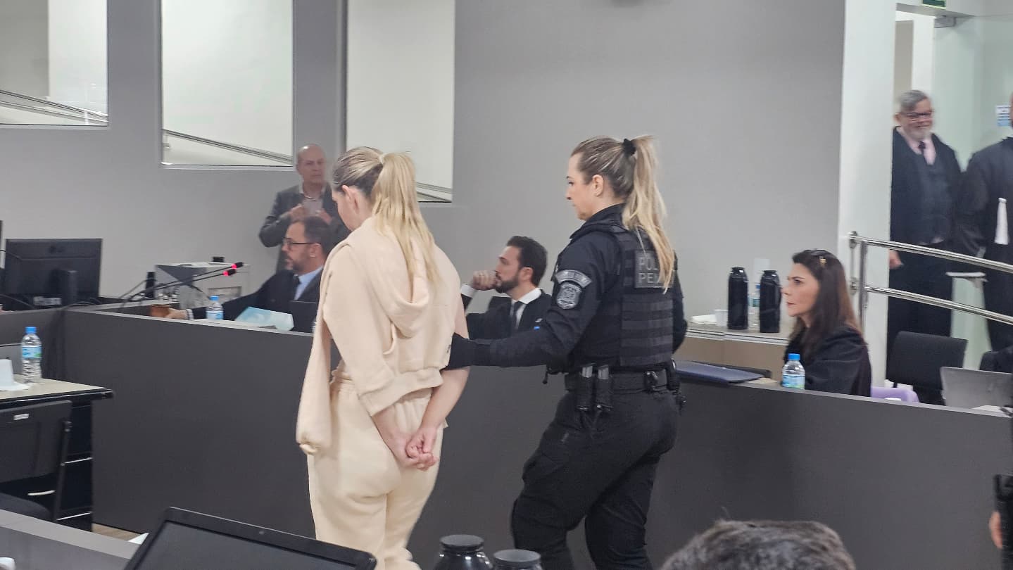 Após suspensão, julgamento de Claudia Tavares Hoeckler é retomado em Capinzal