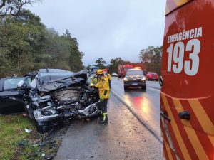 Motorista morre em colisão frontal na BR-470