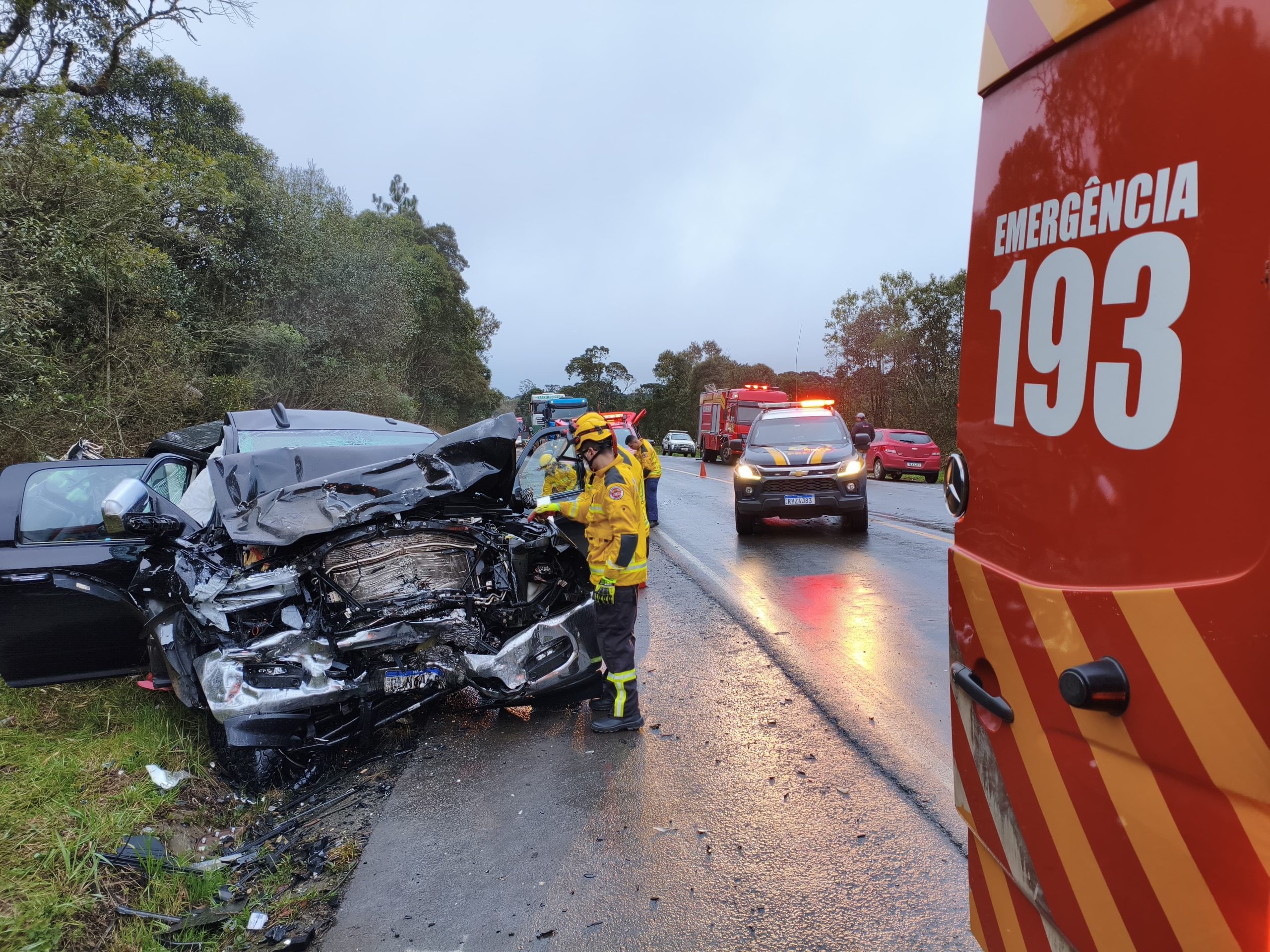 Motorista morre em colisão frontal na BR-470