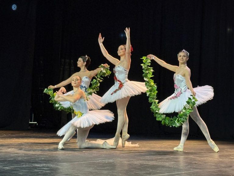 Dance Joaçaba movimenta a cidade com mais de 500 bailarinos na noite de estreia