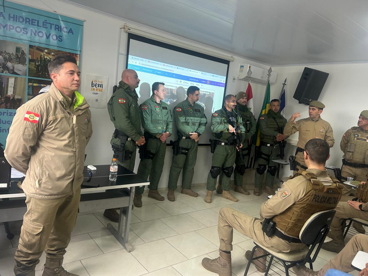 Polícia Militar cumpre mandados de prisão em Campos Novos durante operação