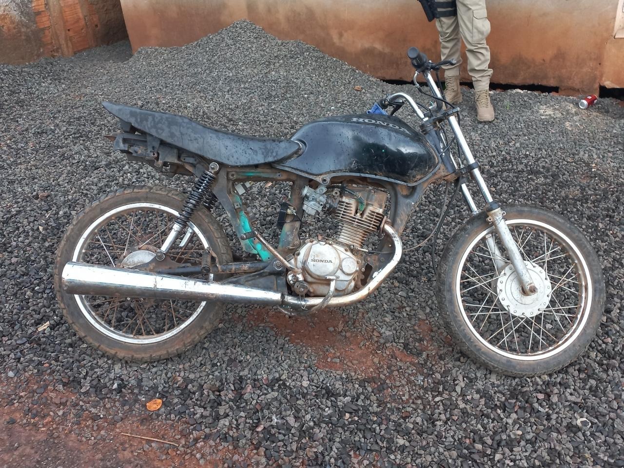 Polícia Militar recupera motocicleta furtada em Herval d’Oeste