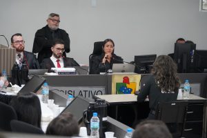 Júri popular de Claudia Tavares Hoeckler será suspenso e retorna nesta sexta-feira