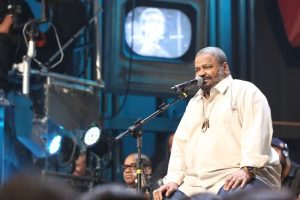 Morre o cantor e compositor Arlindo Cruz, ícone do samba