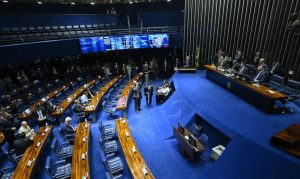 Isenção do IR para quem ganha até dois salários é aprovada no Senado