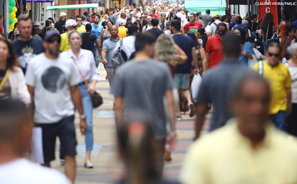 Novos dados: População do país chega a 213,4 milhões de habitantes em 2025, estima IBGE