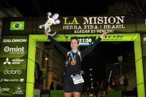 Atleta Joaçabense Susana Battassini conquista Top 10 na prova de montanha mais difícil do Brasil, a La Misión 80 km