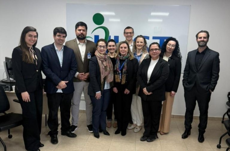HUST recebe avaliadoras da Comissão Estadual de Residência Médica para credenciamento de novos programas junto ao MEC