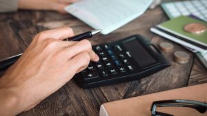 Como vai funcionar serviço do Procon/SC que ajudará catarinenses superendividados