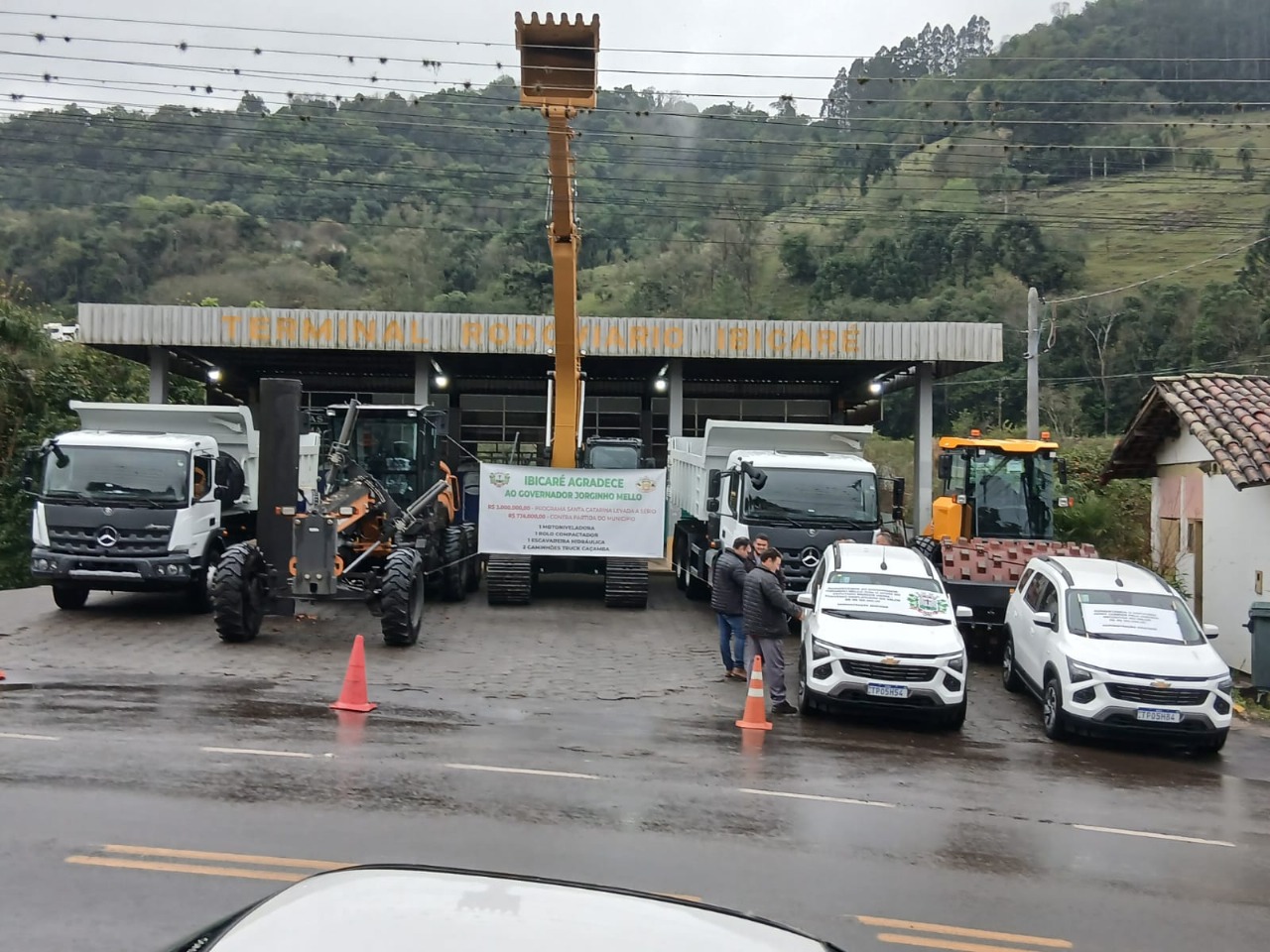 Ibicaré realiza a maior renovação do parque de máquinas da sua história