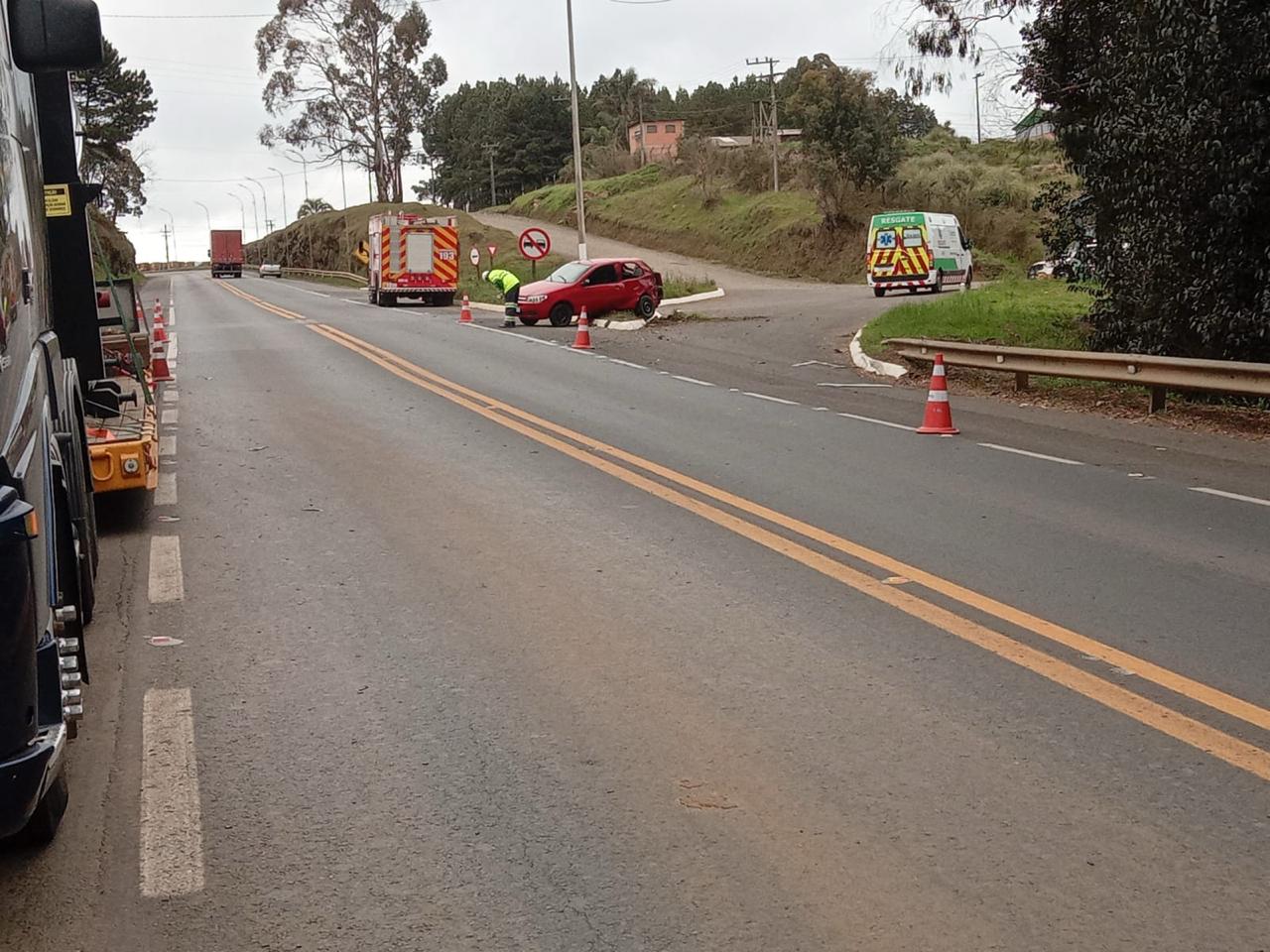 Motorista foge após causar acidente grave na BR-116