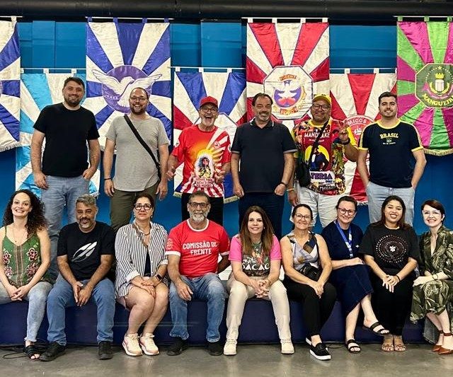 Joaçaba busca referências no Rio para fortalecer o turismo do Carnaval e a economia criativa