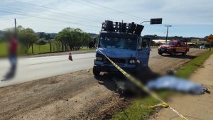 Motociclista morre em colisão frontal com caminhão em Fraiburgo