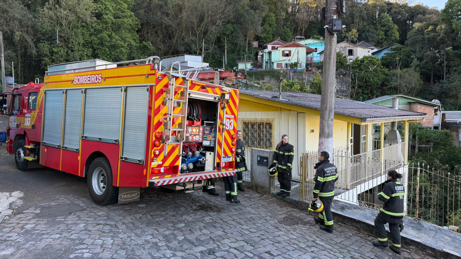 Dois princípios de incêndio são registrados em sequência na tarde desta quinta-feira em Joaçaba