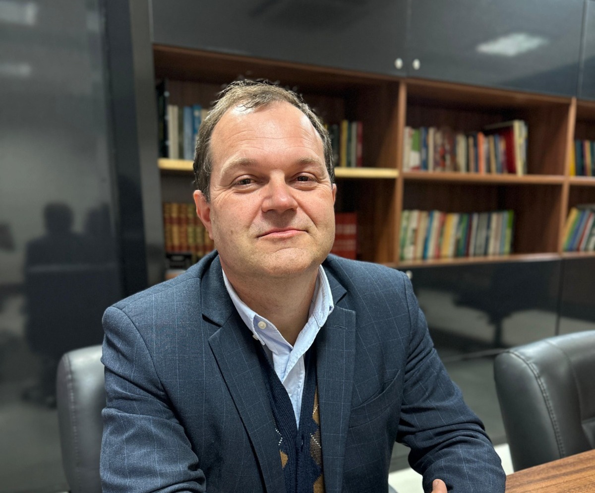 Ricardo Menezes apresenta alteração na LDO para aumentar recursos destinados à habitação popular