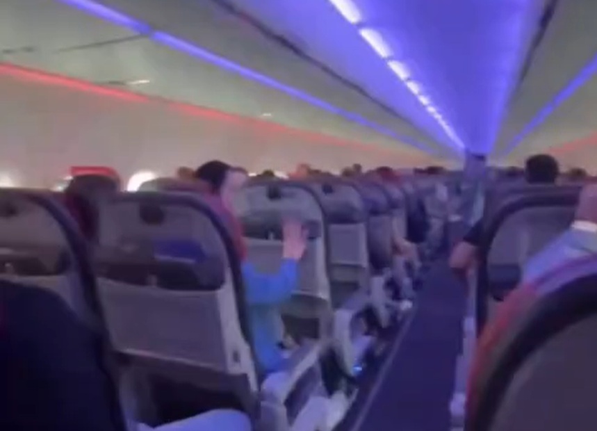 Avião tem forte turbulência após ser atingido por granizo ao decolar de Chapecó