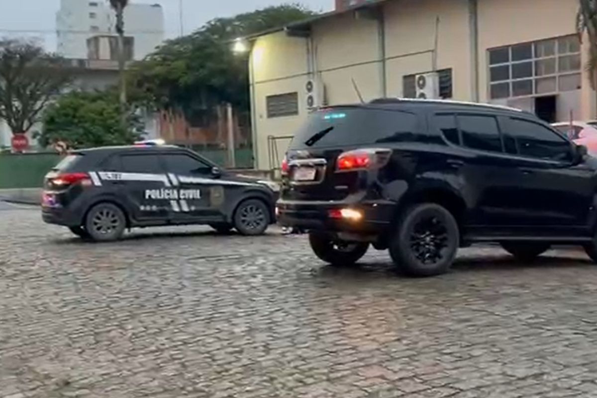 Polícia faz operação que pode ser a maior contra corrupção em doações a hospitais de SC