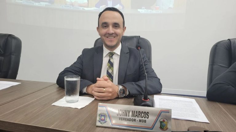 Afastado por meses após AVC durante ciclismo, vereador volta a trabalhar na Câmara em Caçador