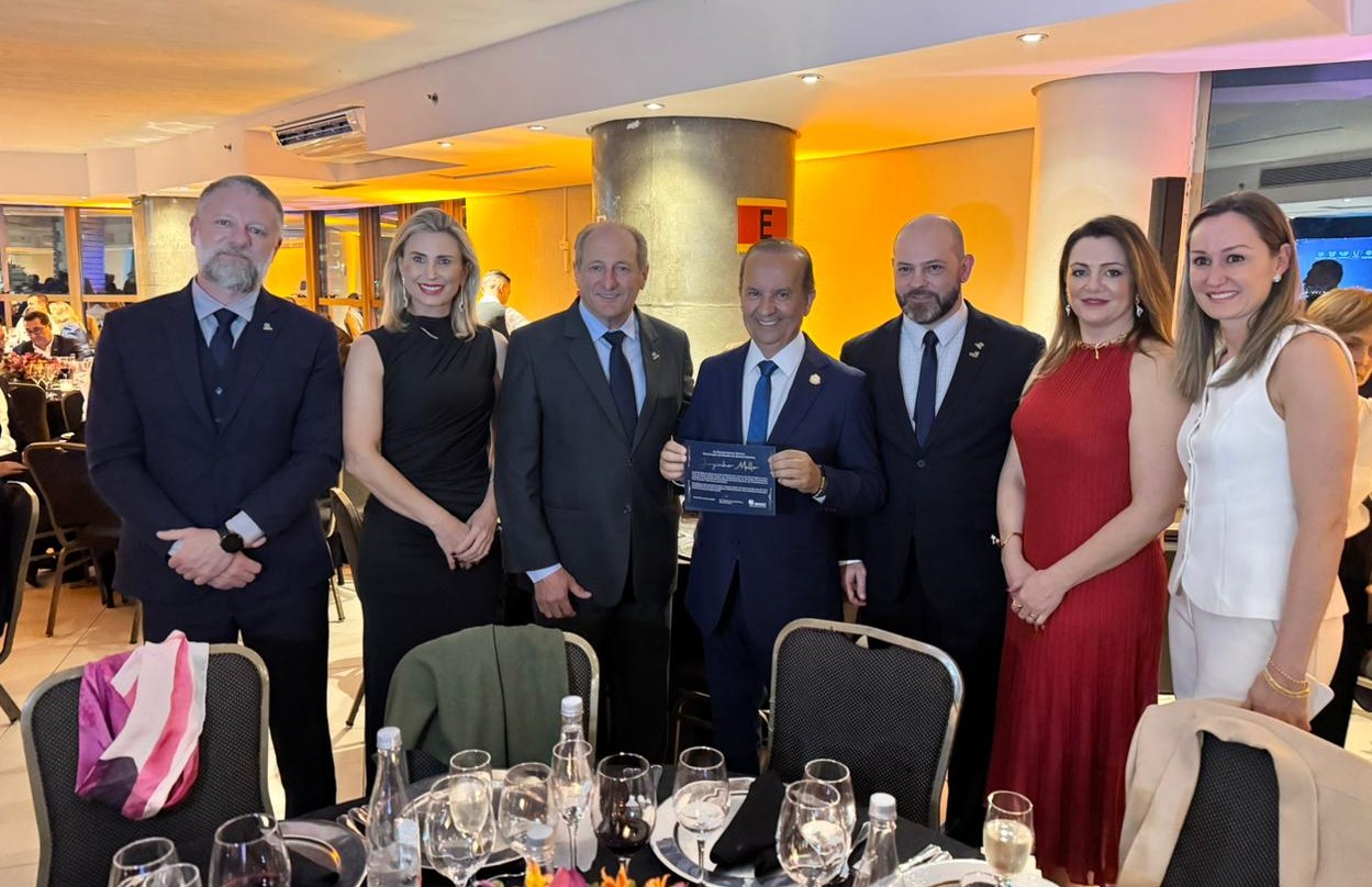 Unoesc aprova outorga do título de Doutor Honoris Causa ao governador Jorginho Mello