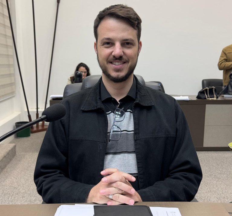 Vereador Leandro Sarto comemora instalação de câmeras de segurança na pista de skate de Joaçaba