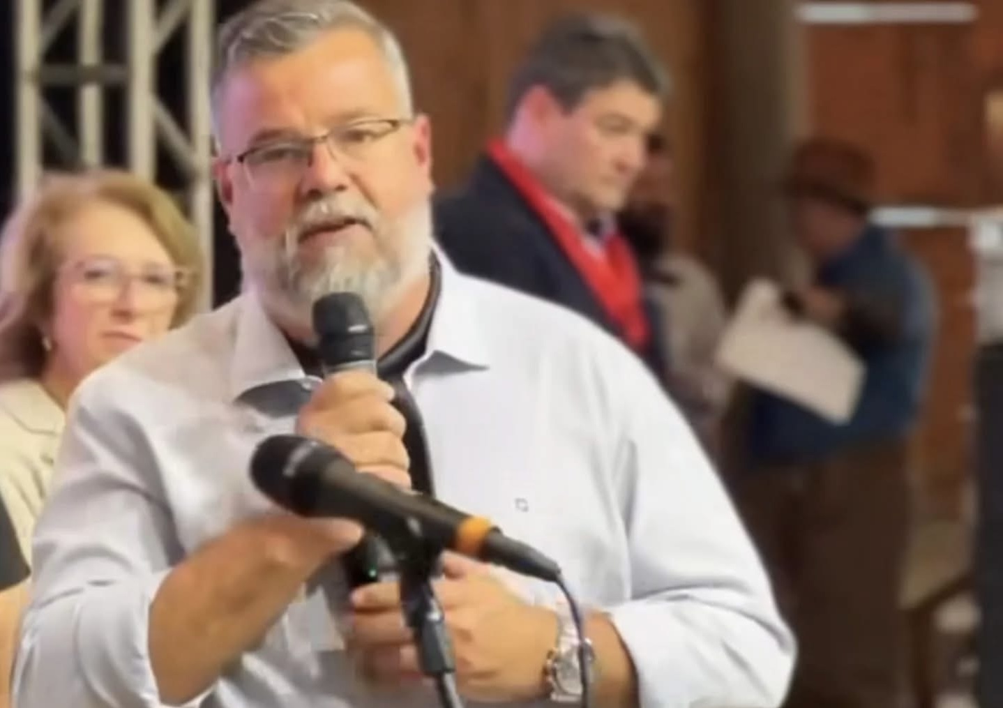 Presidente da Câmara de Campos Novos sofre acidente durante cavalgada 