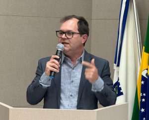 Vereador questiona demora na licitação para serviços de coleta de lixo em Joaçaba