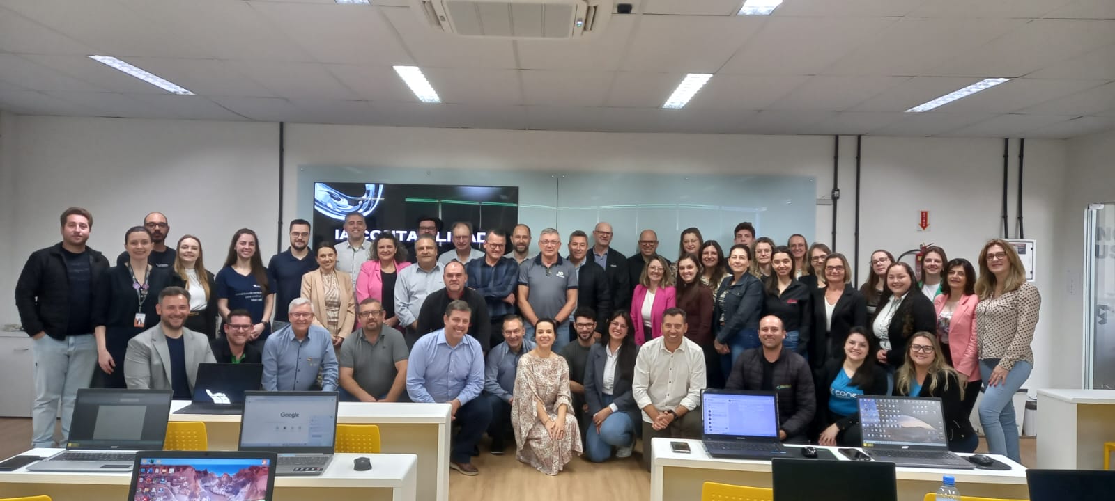 Contabilidades do Meio-Oeste participam de capacitação em Inteligência Artificial