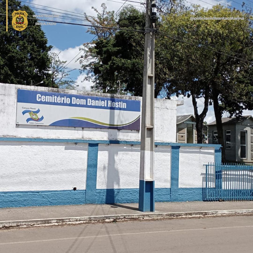 Polícia Civil pede ajuda da população para identificar autores de furtos em cemitério de Campos Novos
