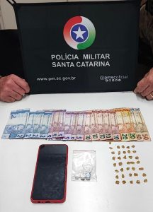Homem é preso por tráfico de drogas em Herval d’Oeste