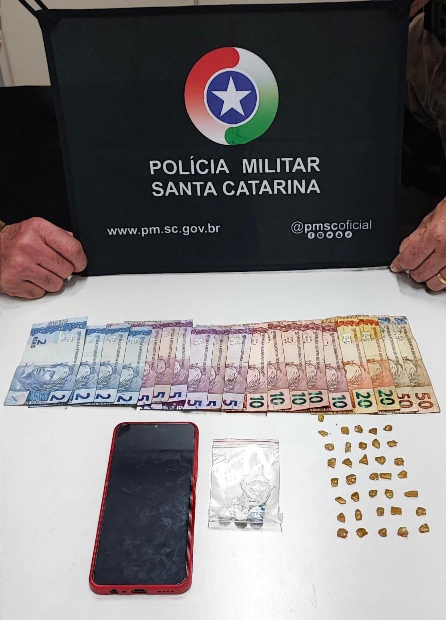 Homem é preso por tráfico de drogas em Herval d’Oeste