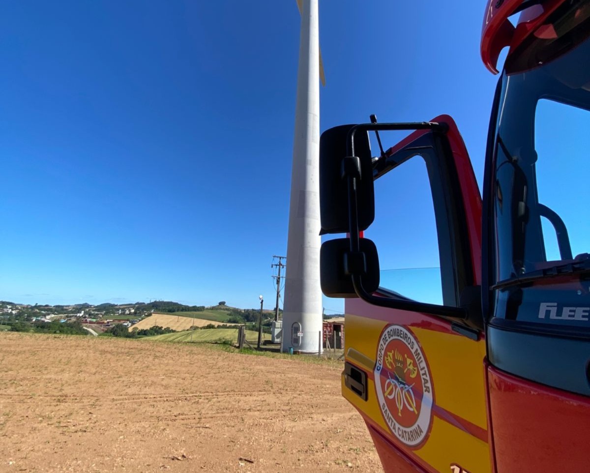 Trabalhador fica gravemente ferido após incêndio em aerogerador no Oeste