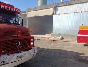 Incêndio atinge empresa de madeiras em Santa Cecília