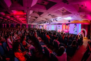 Faltam 2 dias para o Delas Summit 2025, maior evento de empreendedorismo feminino do país, em SC