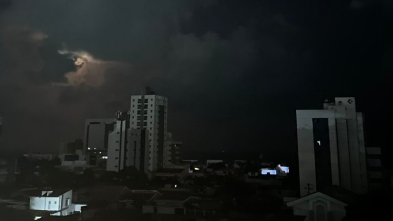 Incêndio causa apagão em quatro estados, incluindo Santa Catarina