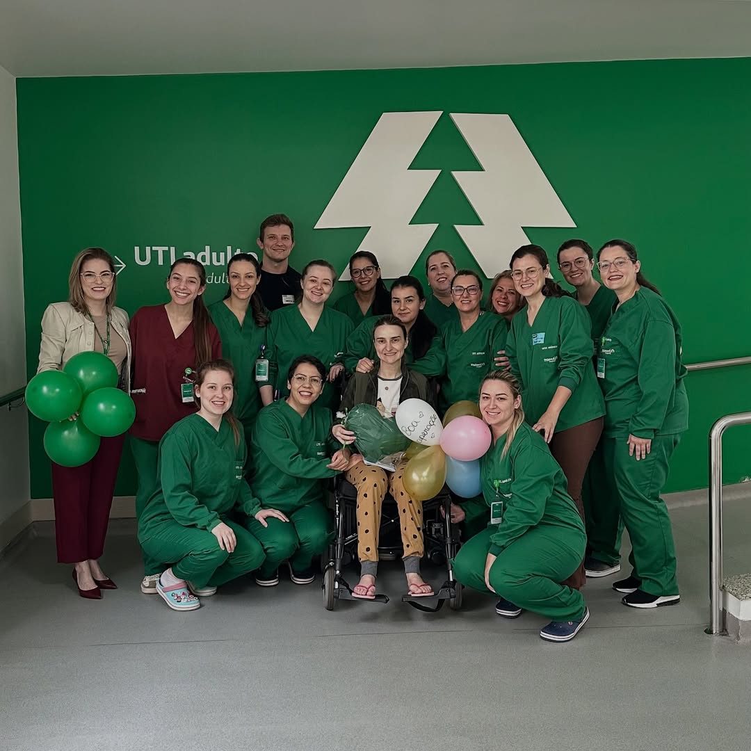 Empresária que teve parada cardíaca durante corrida recebe alta hospitalar