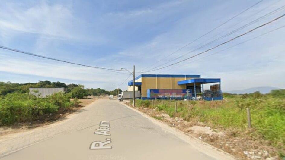 Jovem morre esmagado por caminhão em empresa de SC