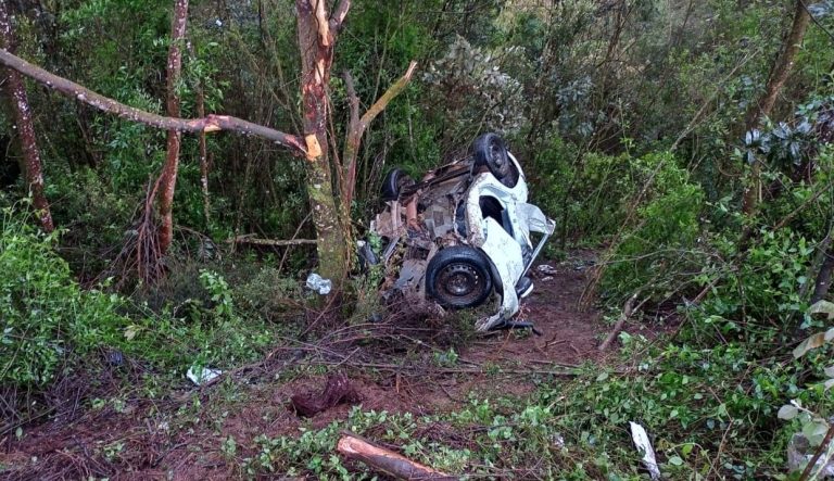 Acidente trágico tira a vida de três pessoas na BR-282