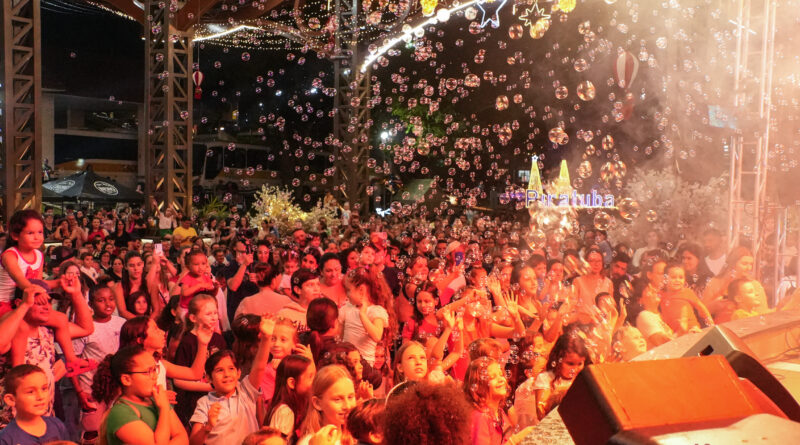 Piratuba dá início ao 9º Brilho de Natal com noite de encanto e grandes atrações