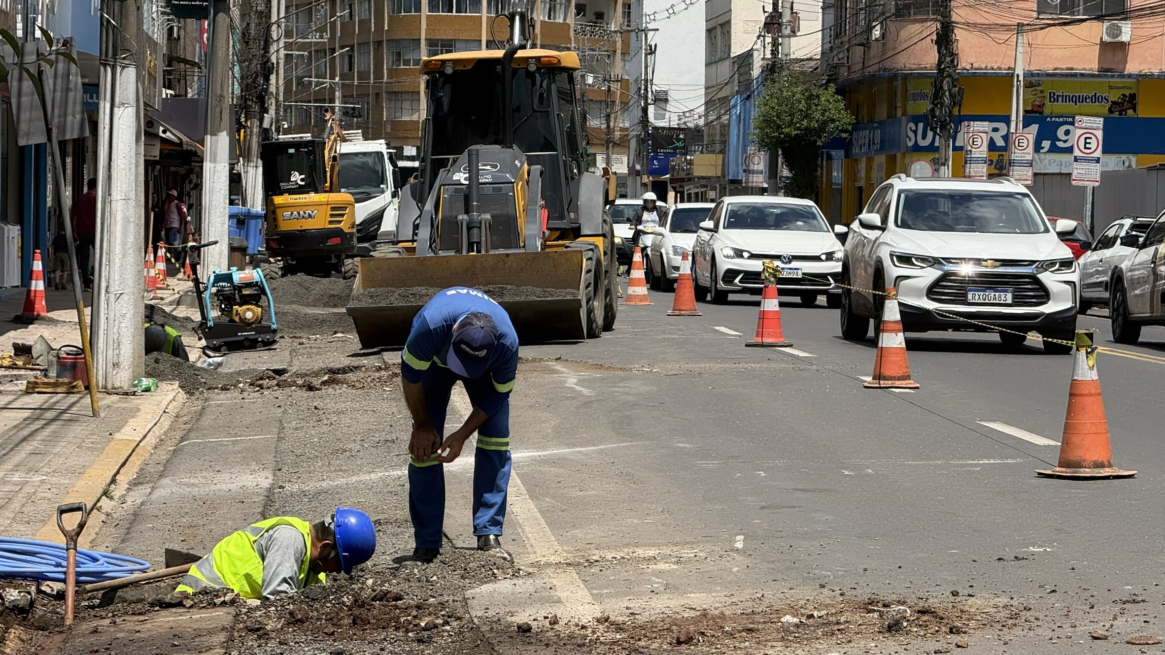 Centro de Joaçaba em obras: entenda as intervenções da SIMAE e Celesc na área
