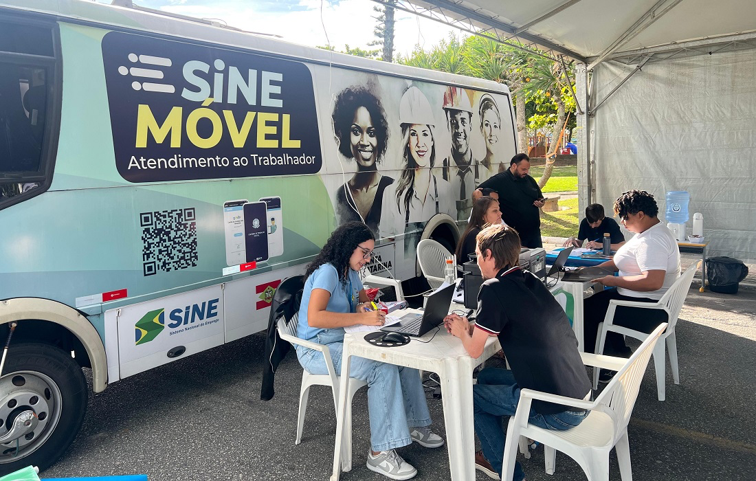 Sine SC já ajudou mais de 8,6 mil catarinenses a conquistar emprego em 2025