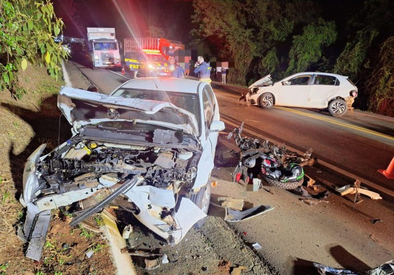 Adolescente e jovem morrem em grave acidente na BR-282