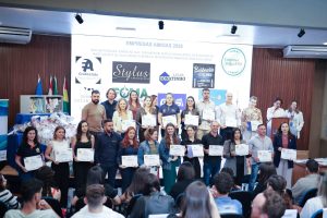 Formatura do Novos Caminhos reflete papel transformador da educação em Luzerna