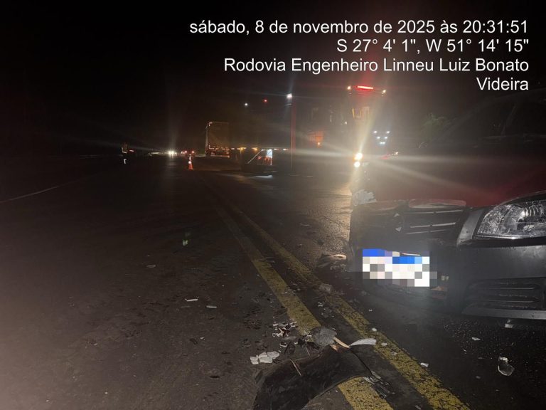 Colisão entre caminhão e carro é registrada na SC-135, em Tangará