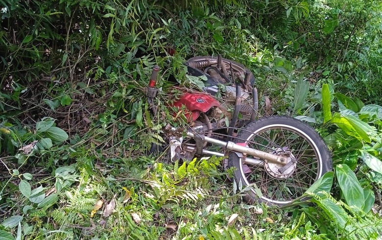 Queda de moto deixa jovem de 18 anos ferido na SC-390
