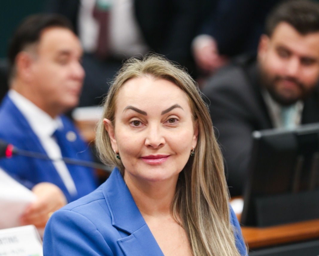 Daniela Reinehr repassa R$ 300 mil em recursos para laboratório de inovação industrial da Unoesc de Joaçaba