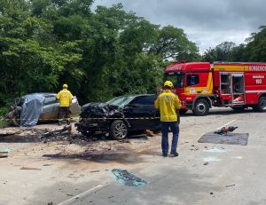 Colisão entre três veículos deixa uma pessoa morta e duas feridas no Oeste de SC