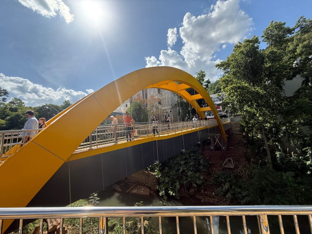 Prefeitura libera nova passarela de Joaçaba para uso