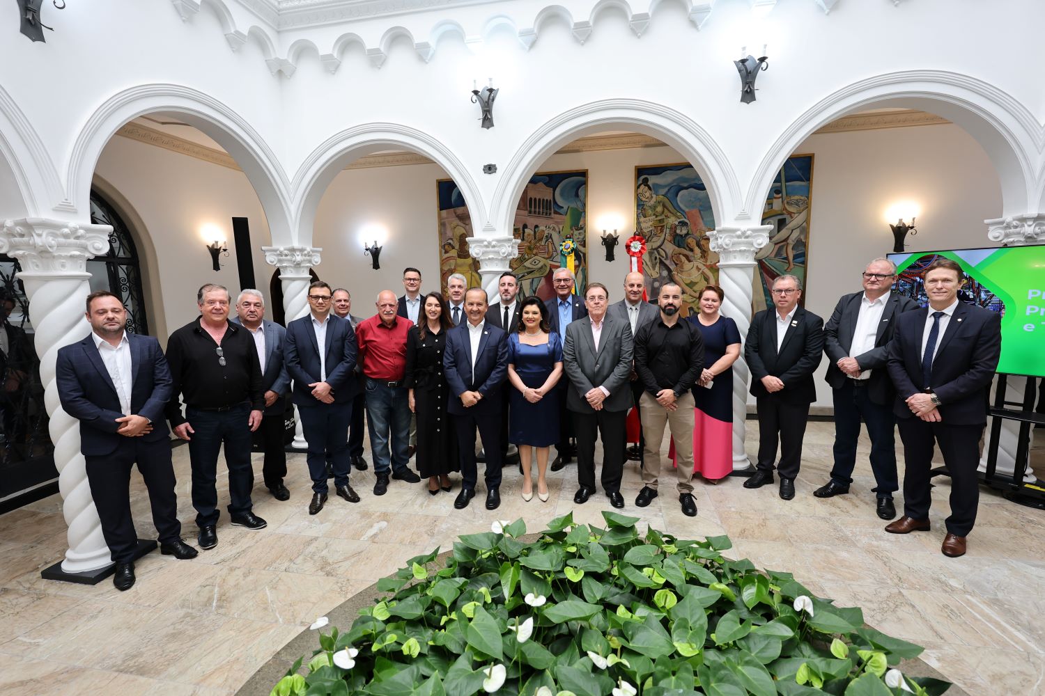 Governo SC impulsiona R$ 1,2 bilhão em novos investimentos privados